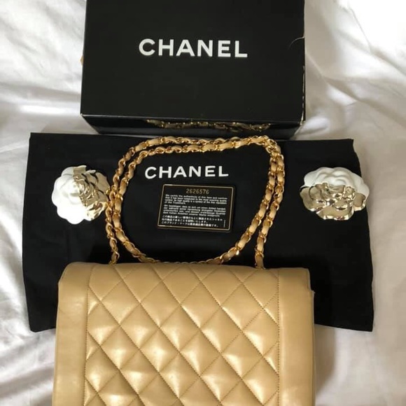 Chanel - Picture 7 of 8